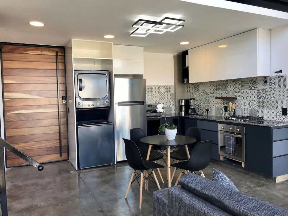 Complete kitchen &amp;  laundry