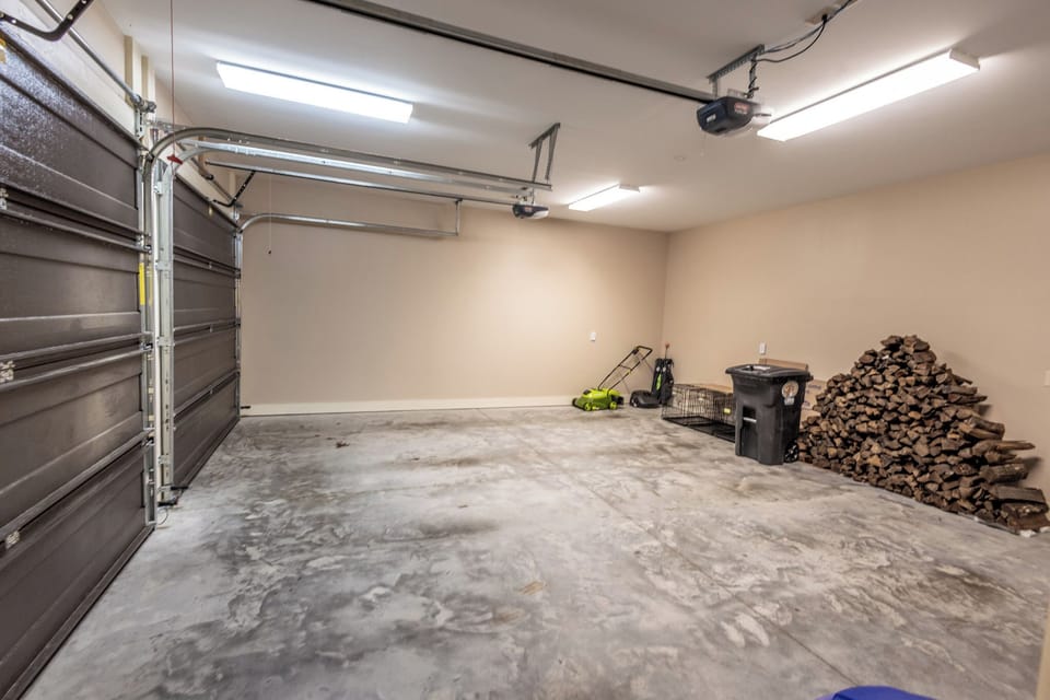 2 Car Garage