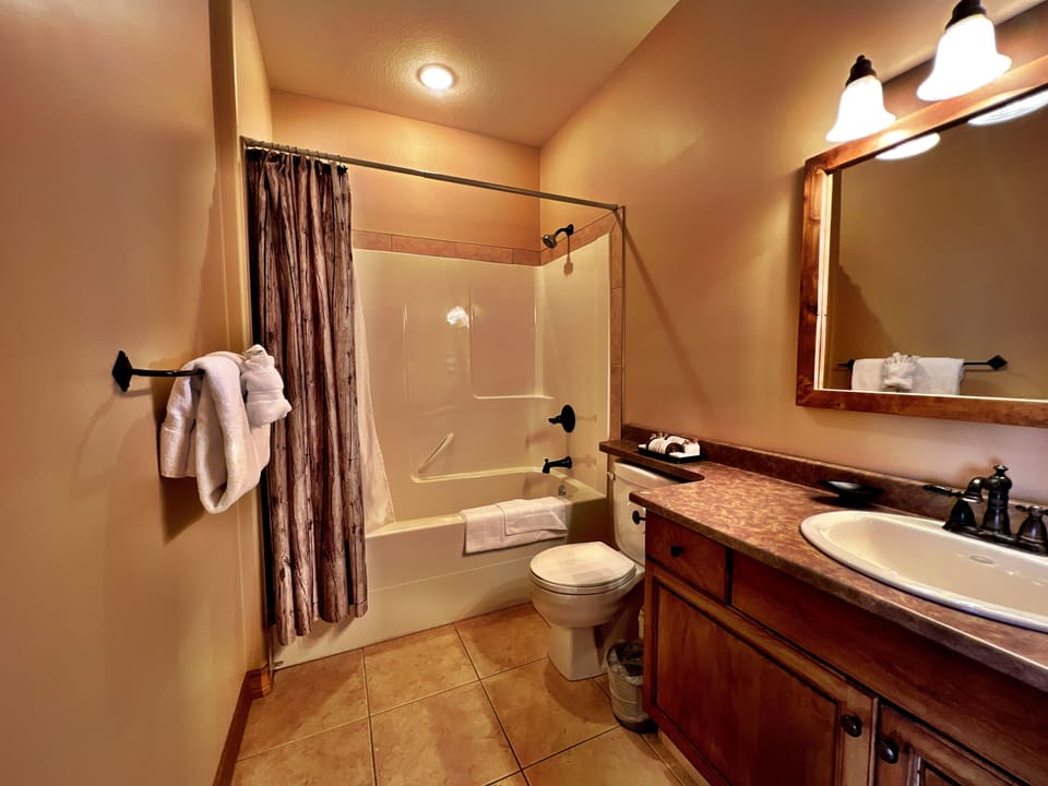 Master ensuite full bathroom.