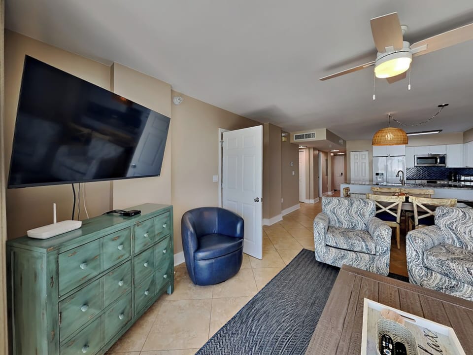 Living Area - TV