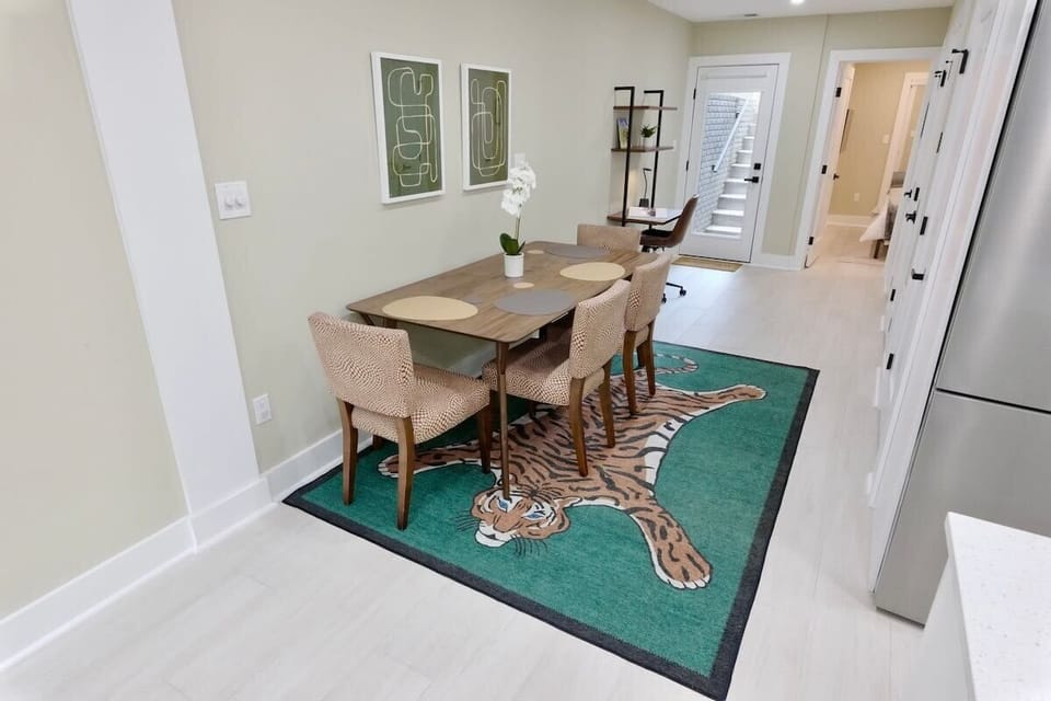 Spacious enough for the whole group to enjoy a meal!