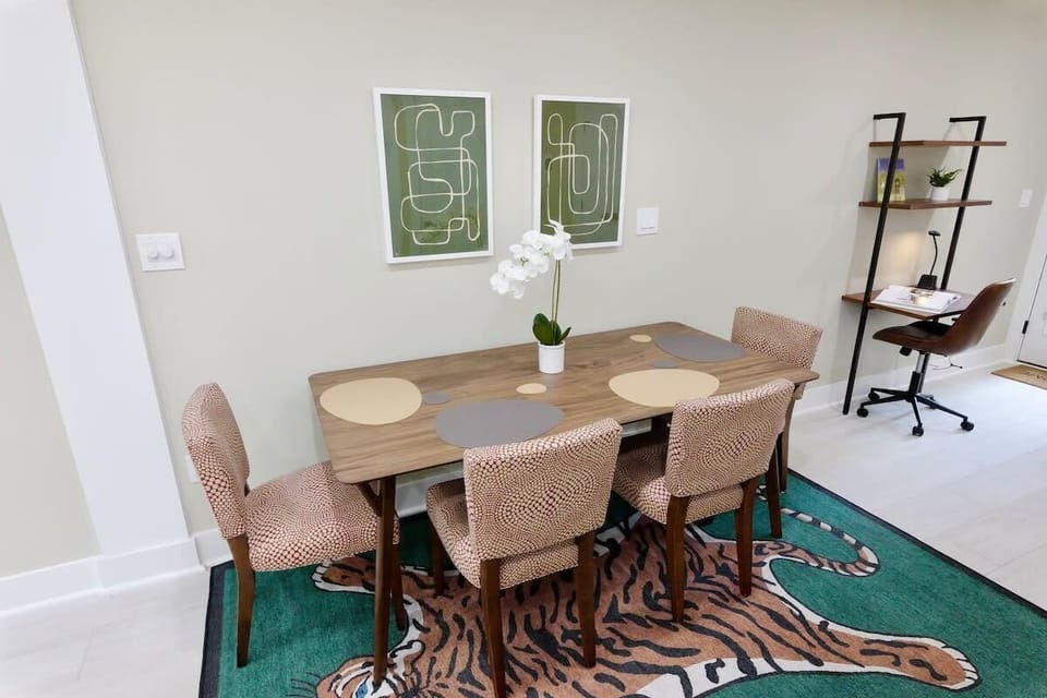 Use as dinning table or a laptop friendly work space!