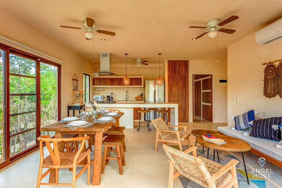 Dining for 6 in the comfort of home
