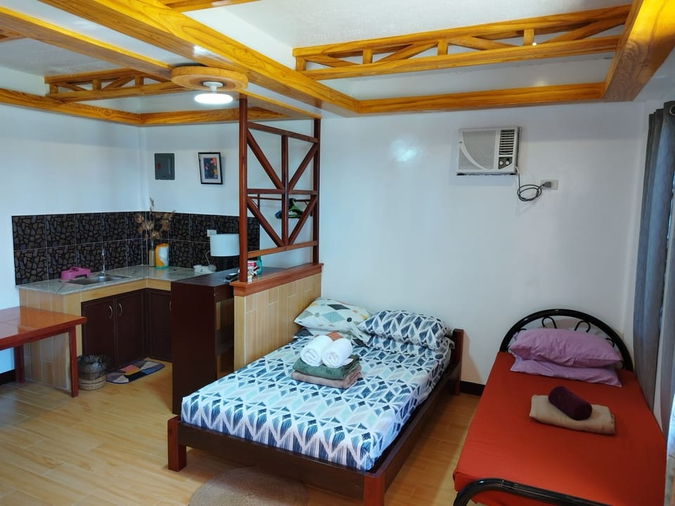 Standard Room | Premium bedding, individually decorated, individually furnished, desk