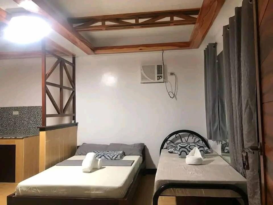 Standard Room | Premium bedding, individually decorated, individually furnished, desk