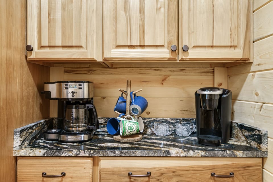 Magnificent coffee bar with Kuerig and standard coffee maker.