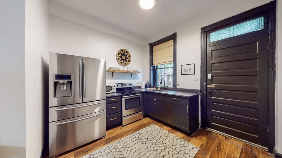 Kitchen: You'll find all the kitchen appliances you need, including a stove, fridge, and microwave.