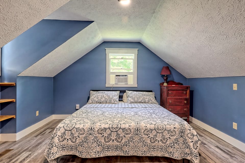 king bedroom (bedroom number 5)