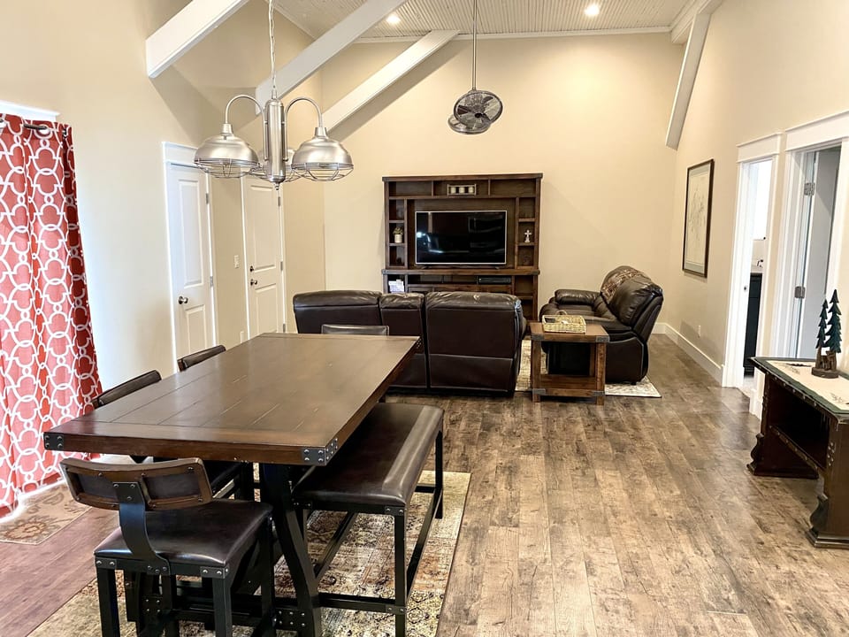 Living & Dining Room