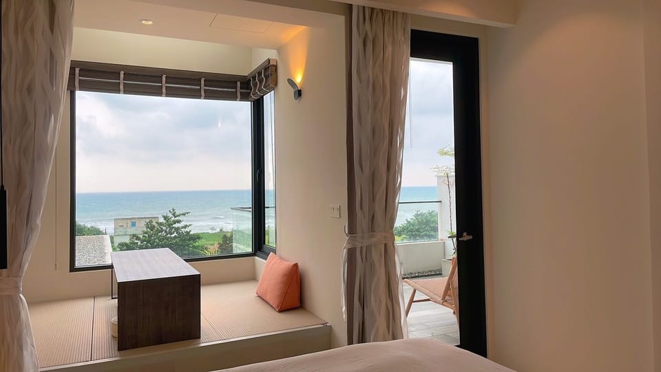 Standard Triple Room, Multiple Beds, Non Smoking, Ocean View | Down comforters, minibar, in-room safe, blackout drapes