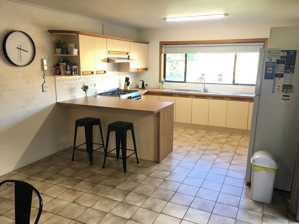 Kitchen / Dinning