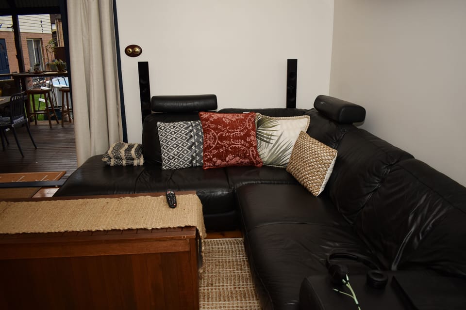 Lounge room 