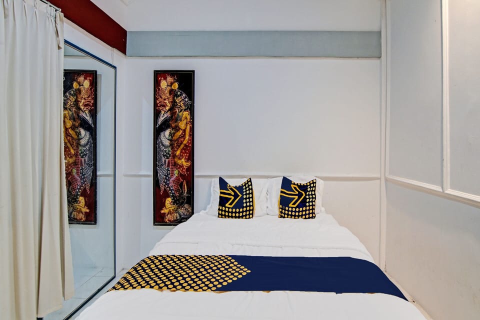 Double Room | Desk, laptop workspace, free WiFi, bed sheets