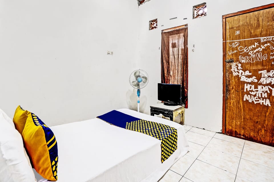 Economy Double Room | Free WiFi, bed sheets