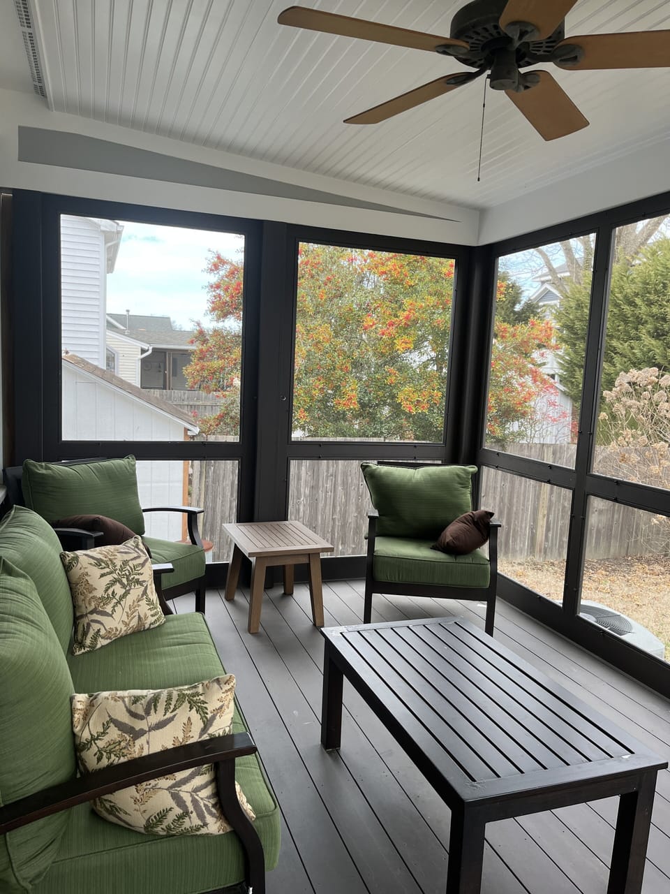 Screened in porch