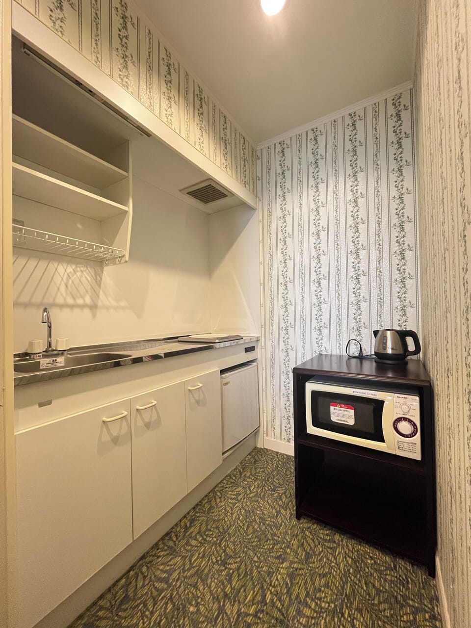standard twin | 1 bedroom, individually decorated, individually furnished, soundproofing