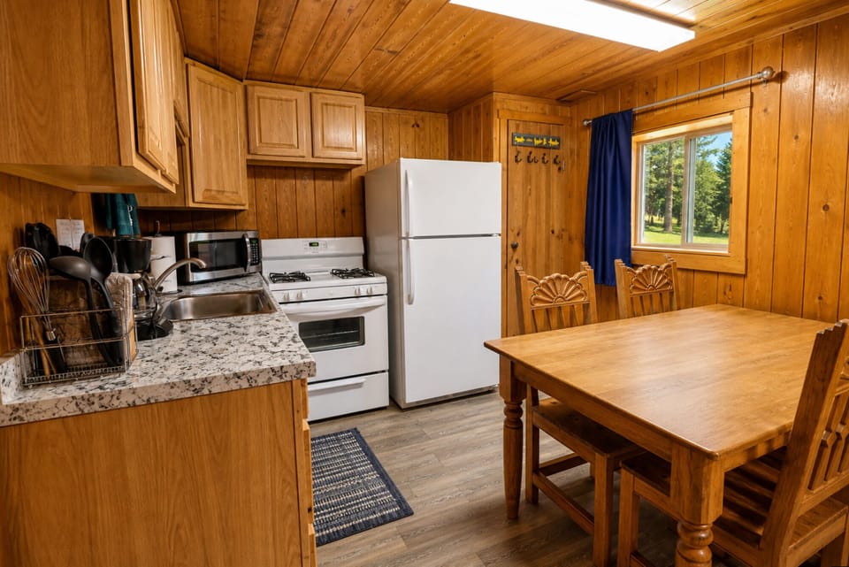 Kitchen20Cabin209