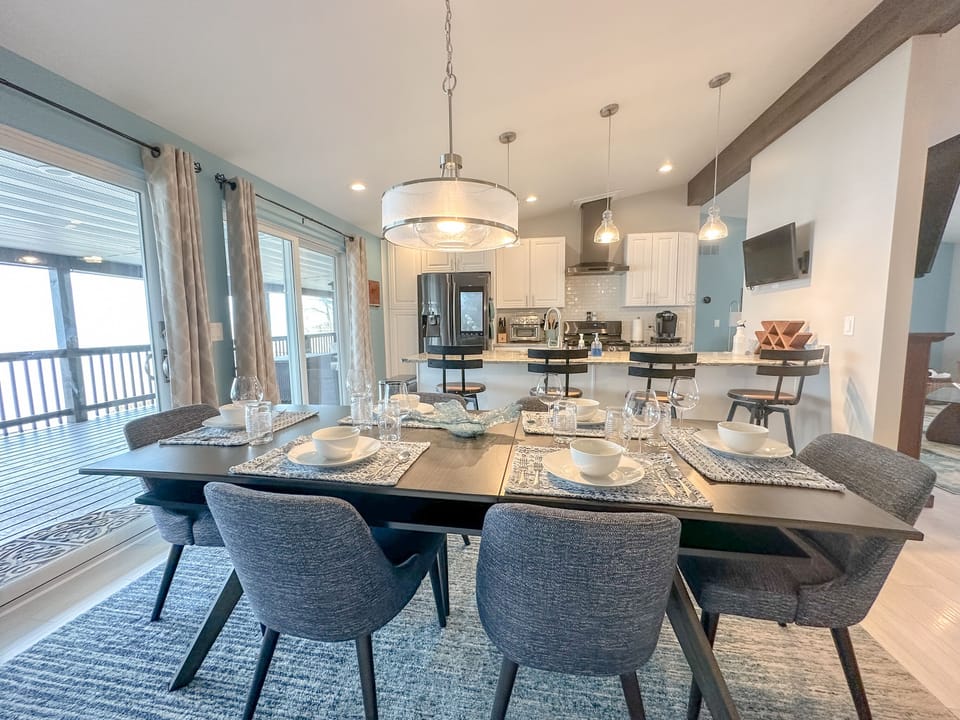 Interior Dining