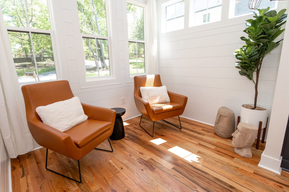 Living room - Zen nook provides a relaxing spot for reading or sipping coffee 