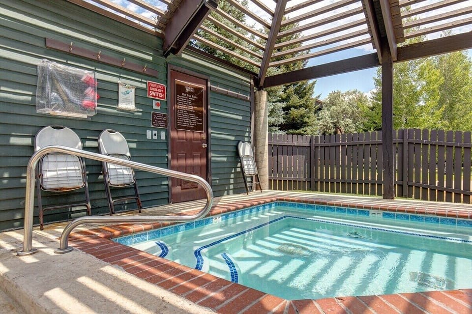 Year-round hot tub soaks and seasonal pool fun—your resort-style escape awaits just steps away.