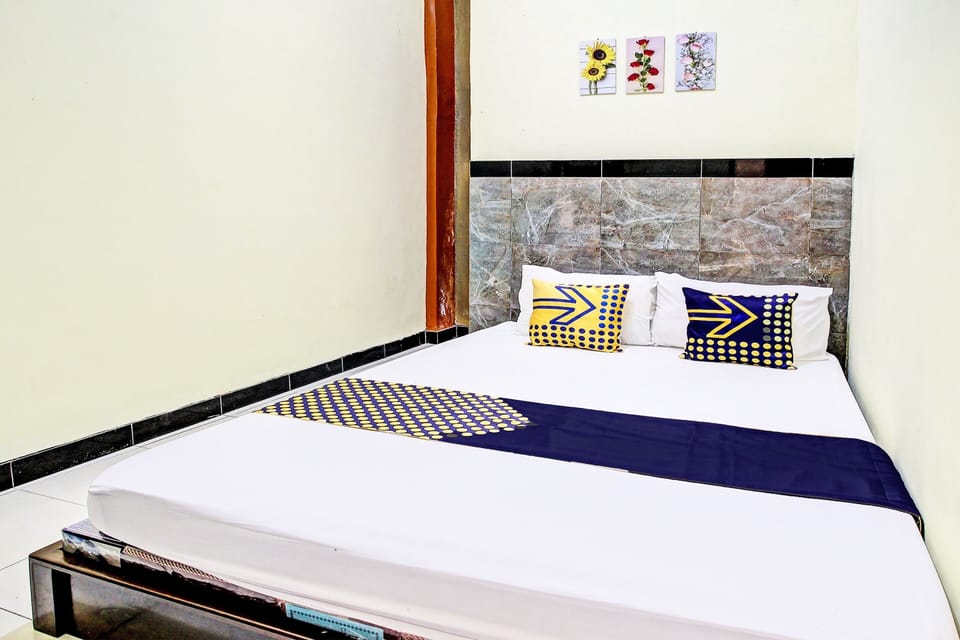 Double Room | Free WiFi, bed sheets