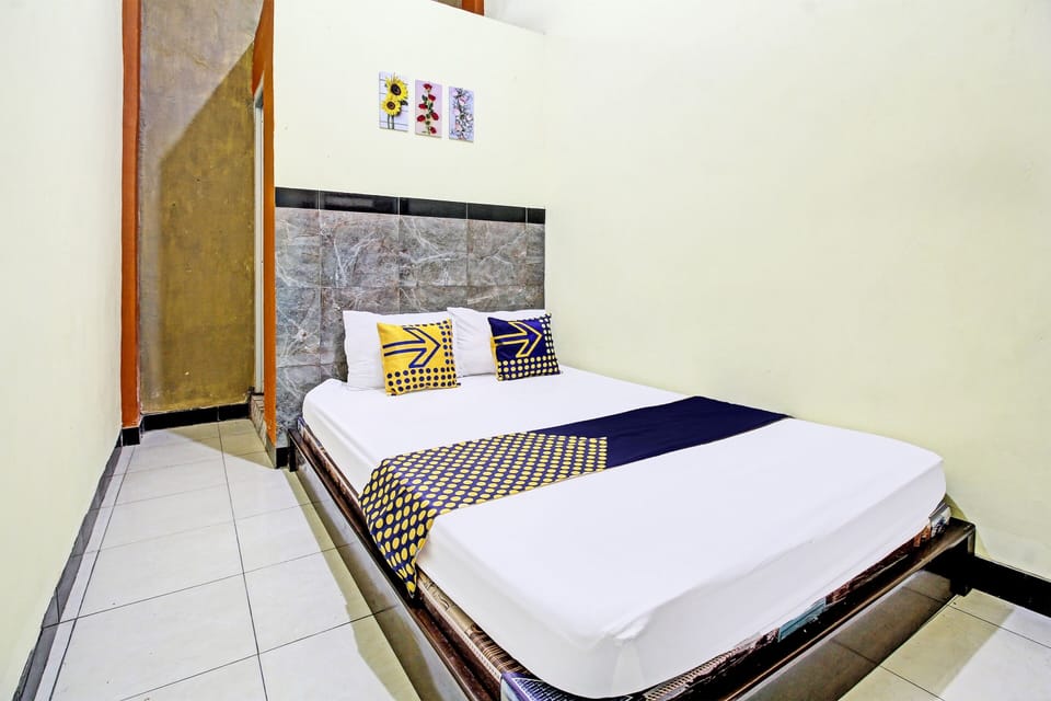 Double Room | Free WiFi, bed sheets