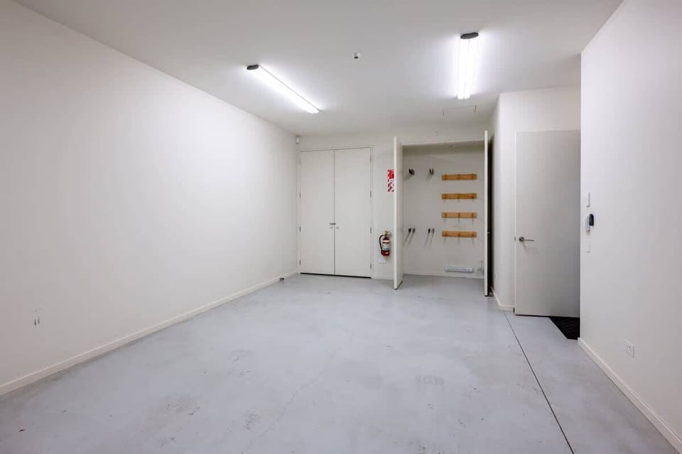 Spacious garage with drying room