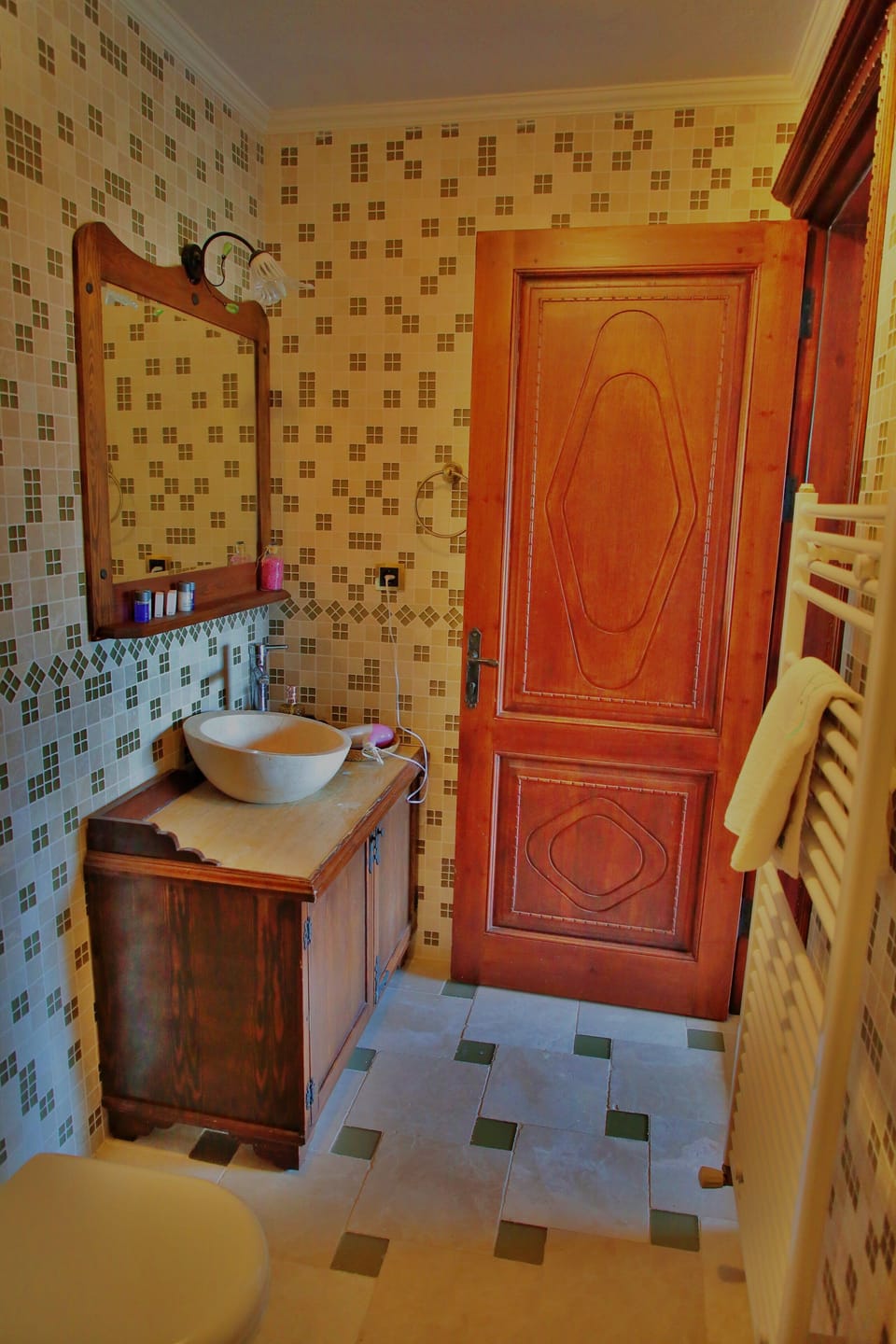 Begonya | Bathroom | Shower, rainfall showerhead, designer toiletries, hair dryer