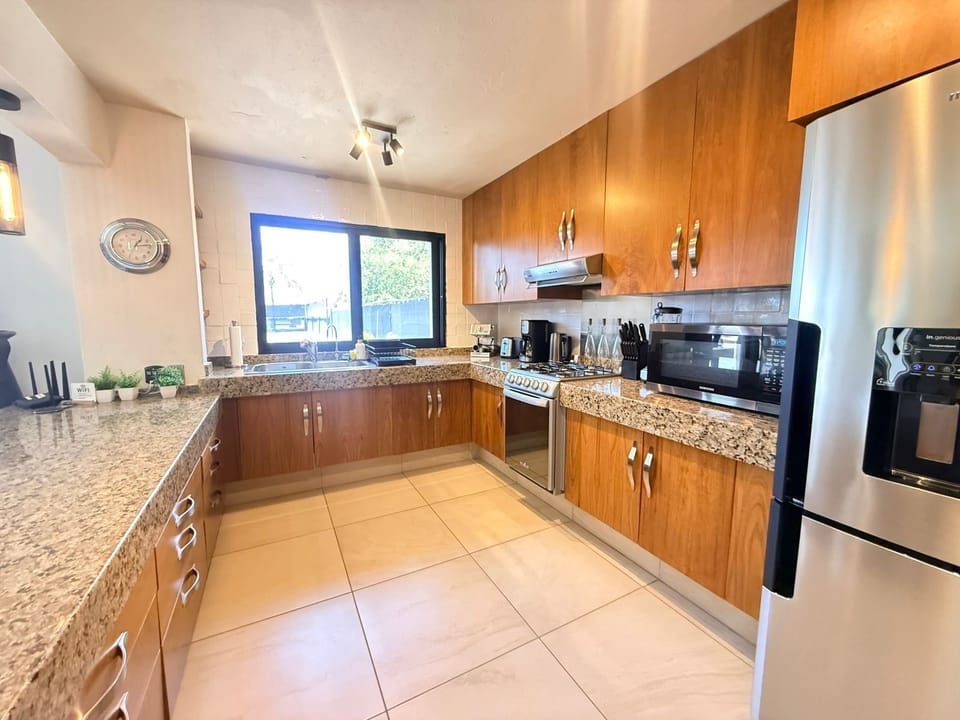House, 2 Bedrooms, Smoking, Balcony | Interior