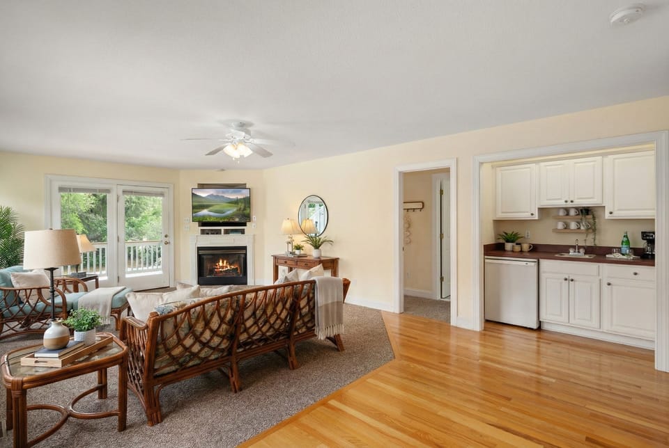 Cozy Den with Plush Seating — Perfect for Movie Night or Quiet Reading | Soundside Pearl, Duck OBX