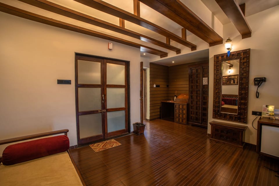 Premium Double Room | Living area | 24-inch flat-screen TV with digital channels