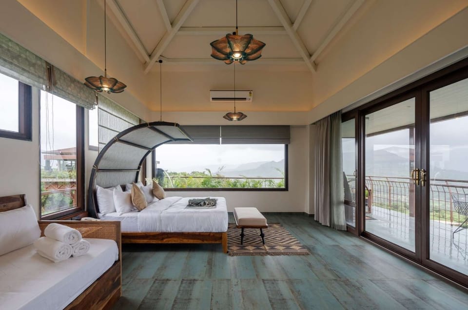 Panoramic Room | Bed sheets