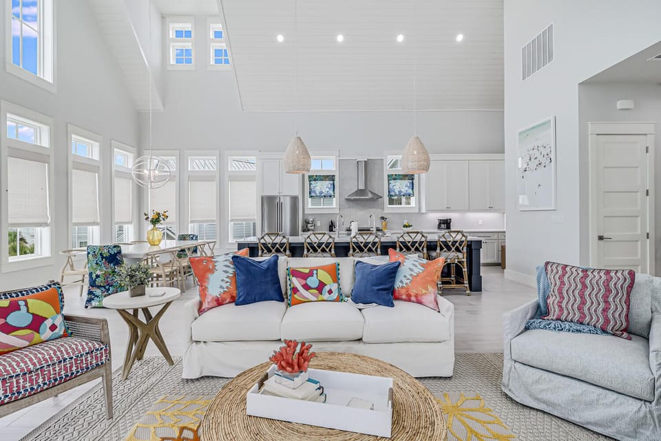2nd Floor, Living Area