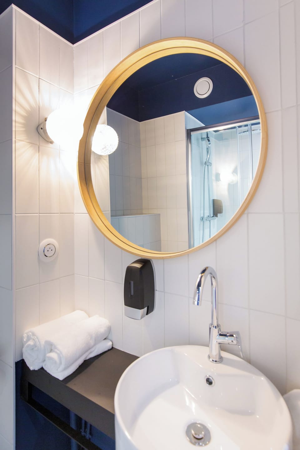 Shower, rainfall showerhead, eco-friendly toiletries, hair dryer