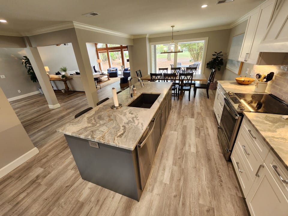 Full open Kitchen with island, premium finishes & appliances!