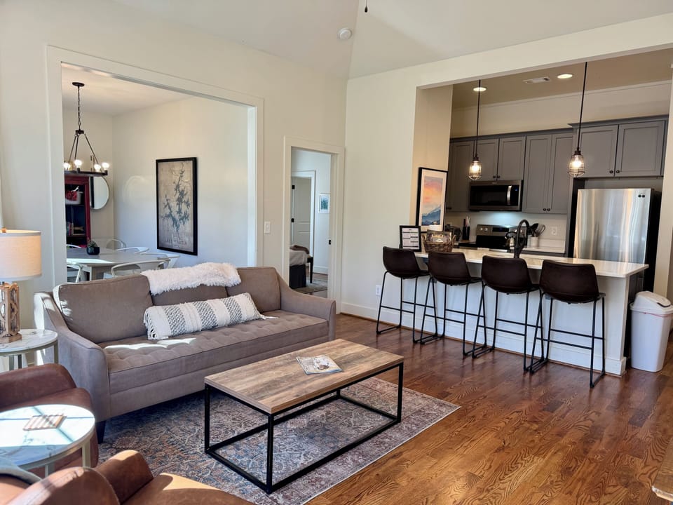 The open concept family and kitchen is perfect for family gatherings. 