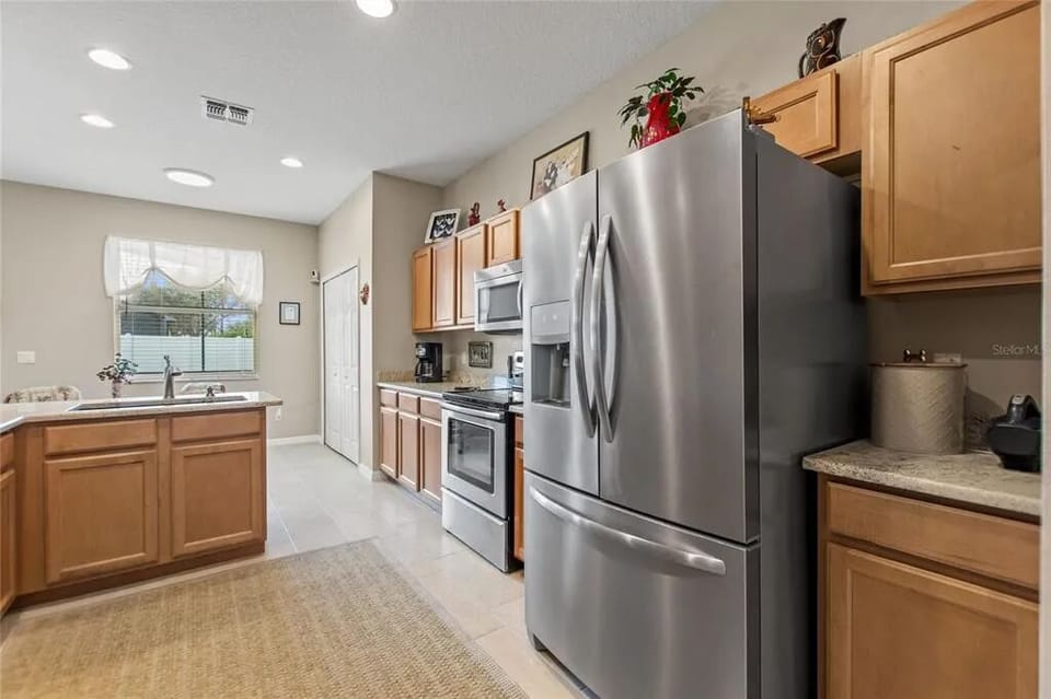7-Kitchen.jpg