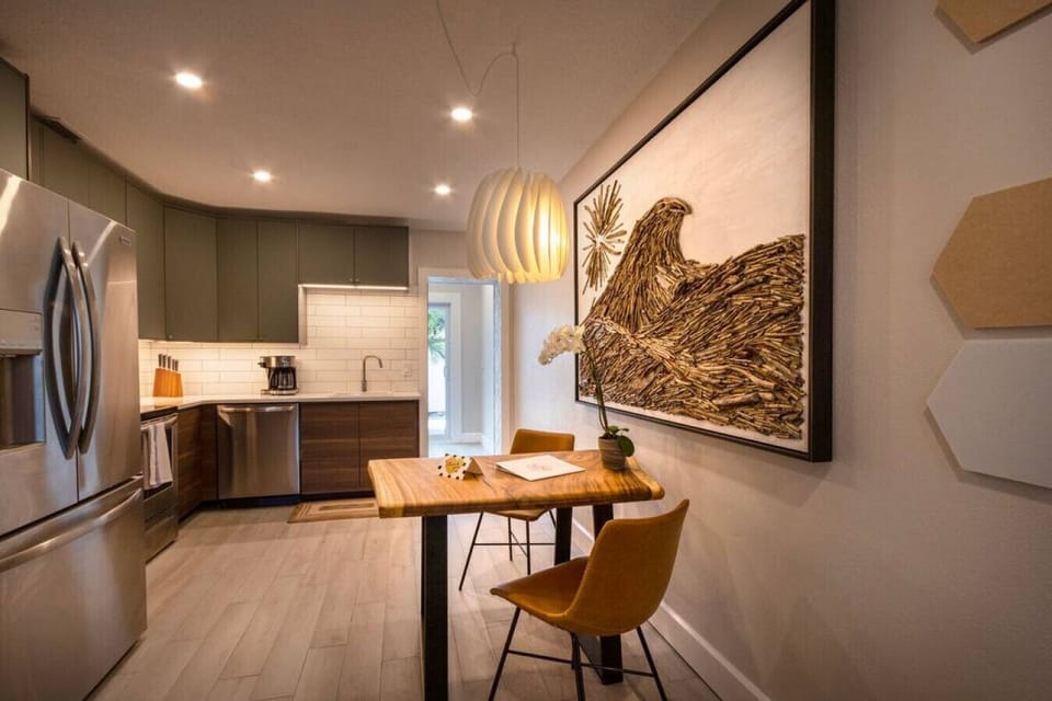 A kitchen built for couples.