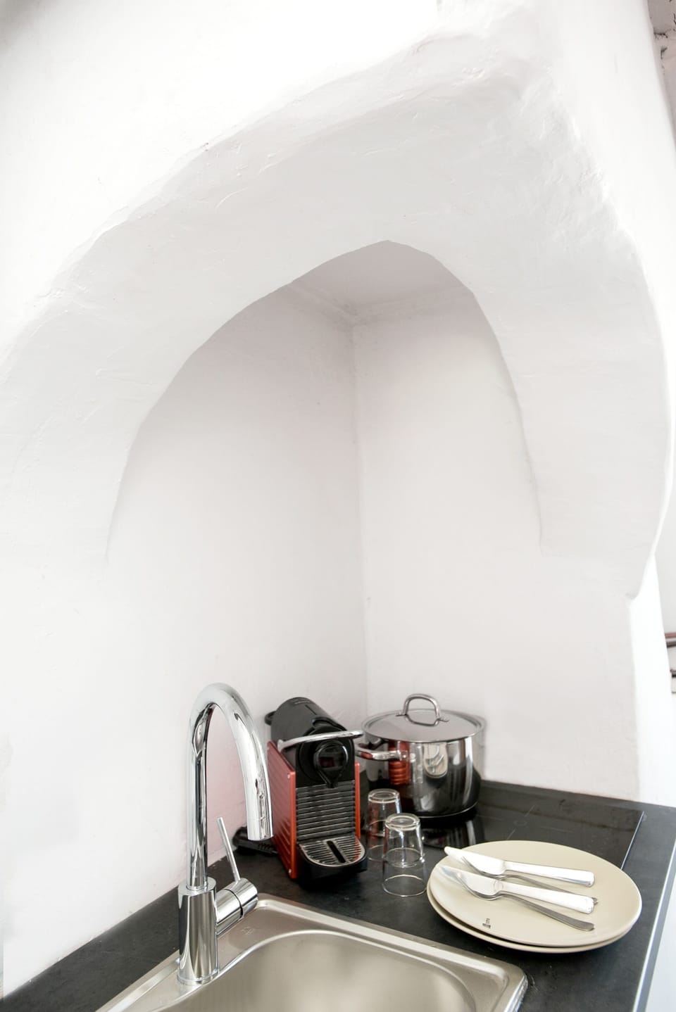 Luxury Villa | Private kitchen | Dishwasher, electric kettle, rice cooker, cookware/dishes/utensils