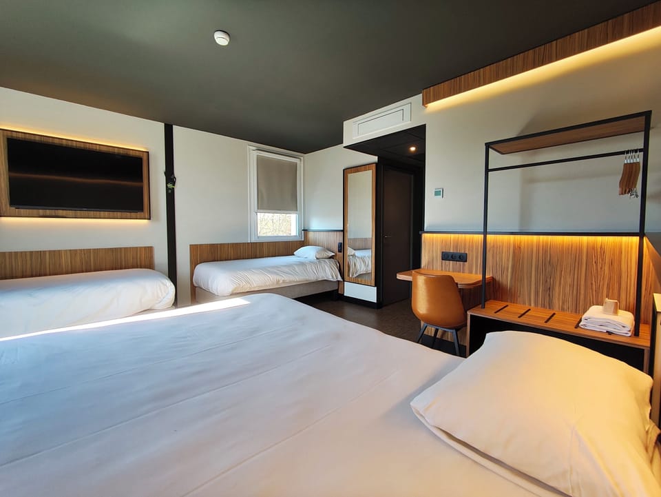 Quadruple Room, Non Smoking | Desk, soundproofing, iron/ironing board, free WiFi