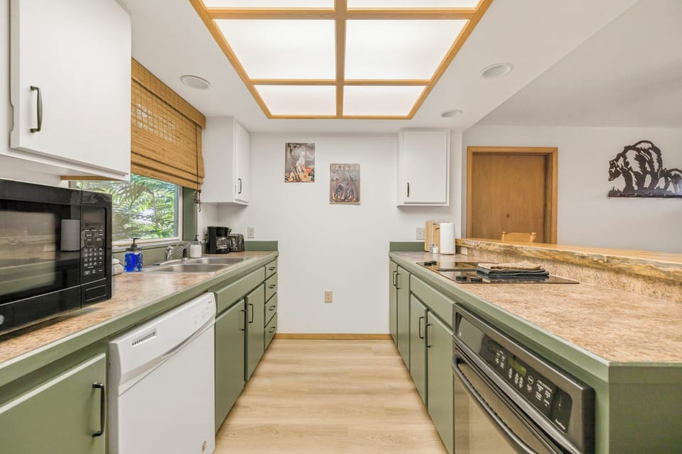 ca23644b-4d9f-4812-9d39-8d158656296e