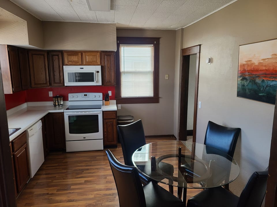 downstairs kitchen 