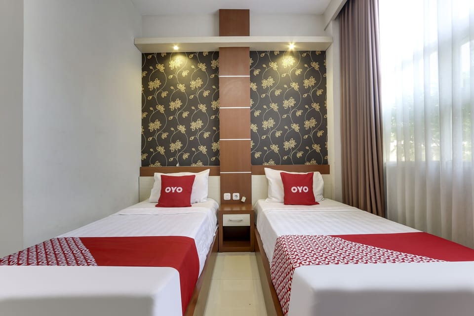 Standard Twin Room | Desk, soundproofing, free WiFi, bed sheets