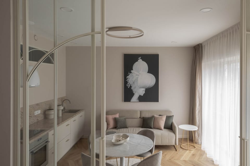 Living room/Kitchen (6)