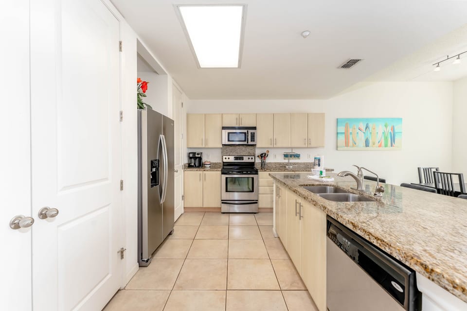 Plenty of counter space in the kitchen