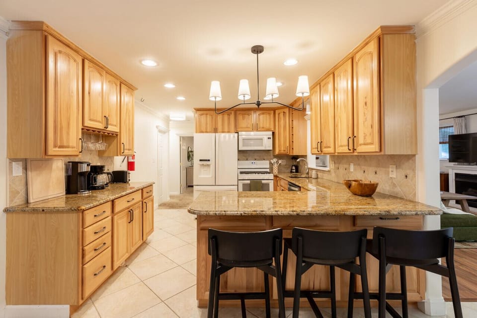 Fully Equipped Kitchen with Ample Seating Space