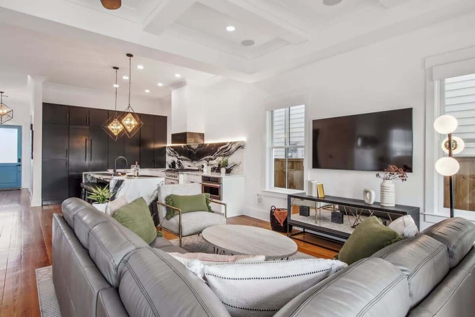 Seating Area + TV
