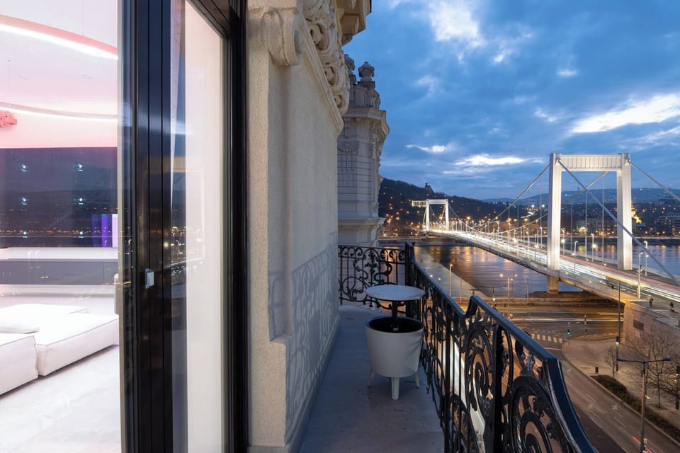 Apartment, 2 Bedrooms, Fireplace, City View | View from property