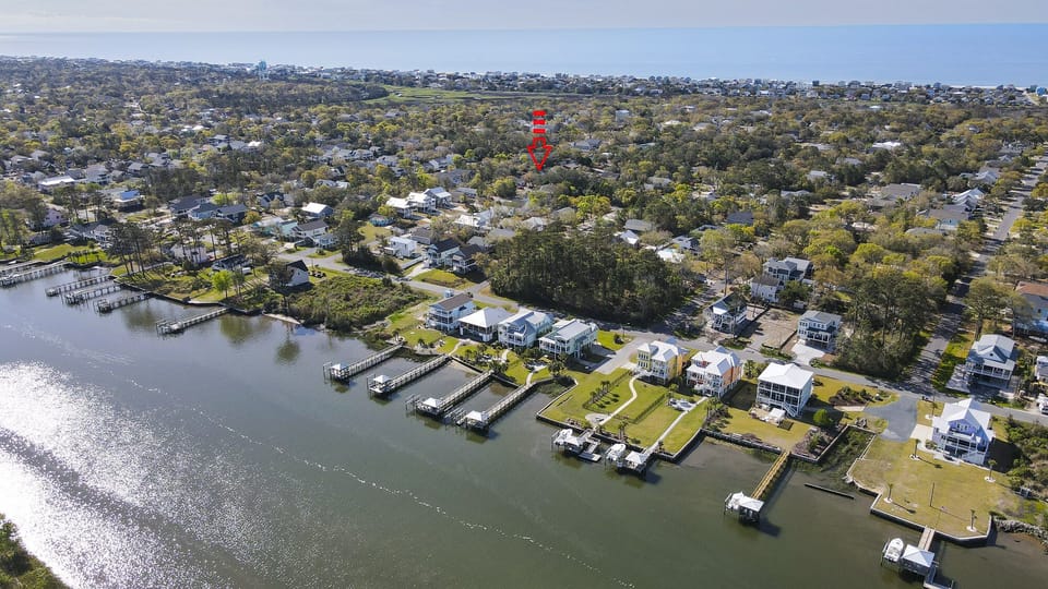 Wedged between the intracoastal and the beach. ~0.5 mile walk to the beach.