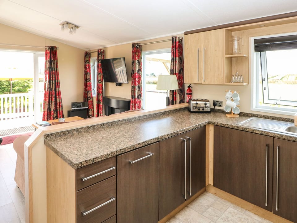 Fridge, dishwasher, electric kettle, toaster